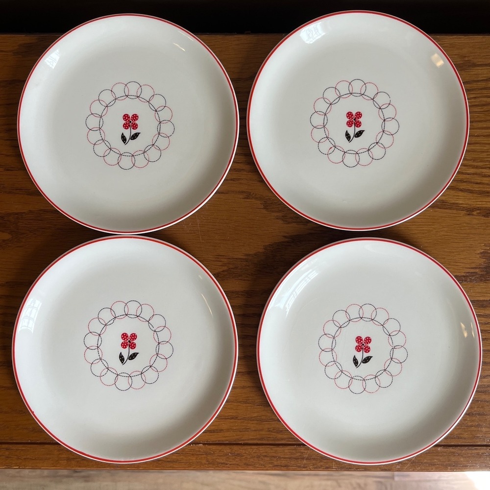 Vintage MCM Salem by Calico Salad Dessert Plates 6.25" Black Red Floral Cottage